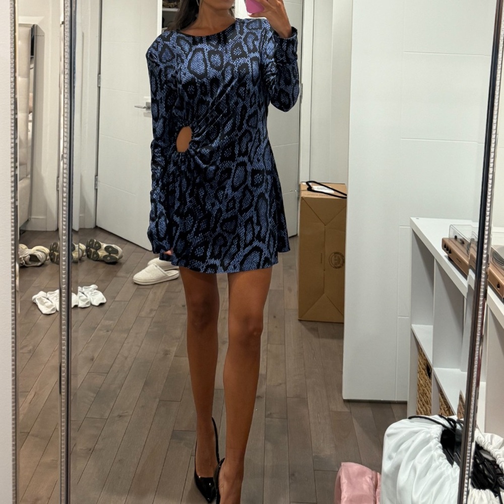 We Wore What Blue and Black Long Sleeve Dress